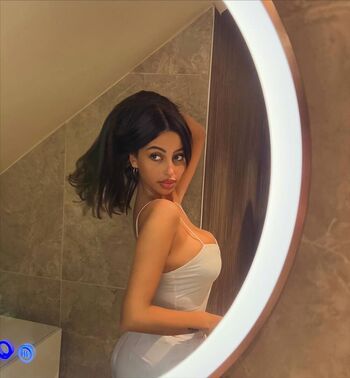 Full leaked Maelatib page private onlyfans photo