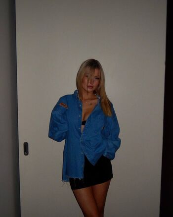 Full leaked Maggieehenry private onlyfans photo