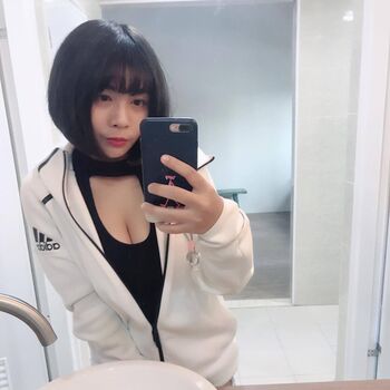 Full leaked Maipei private onlyfans photo