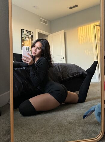 Full leaked Maneaterjade private onlyfans photo