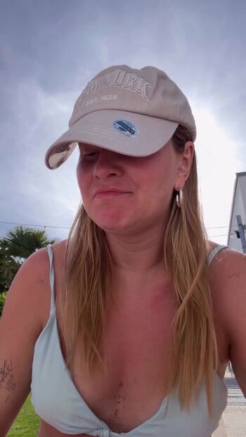 Full leaked Maren wolf page private onlyfans photo