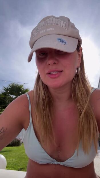 Full leaked Maren wolf page private onlyfans photo