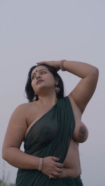 Full leaked Maya the doe eye girl private onlyfans photo