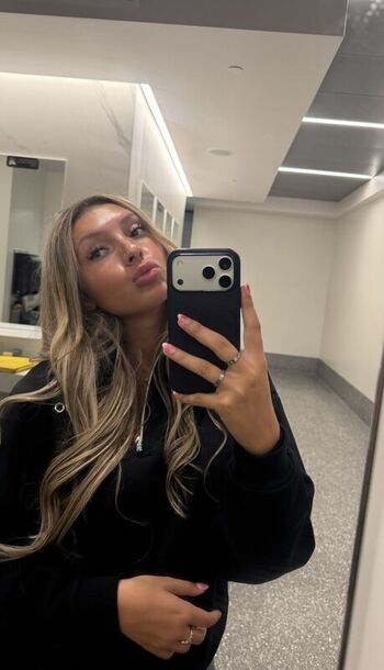 Full leaked Mayaynaa private onlyfans photo