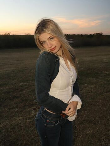 Full leaked Mckennabull private onlyfans photo