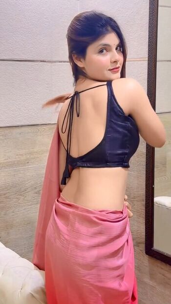 Full leaked Mehak bhatnagar private onlyfans photo