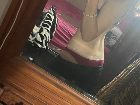 Full leaked Meilo mae private onlyfans photo