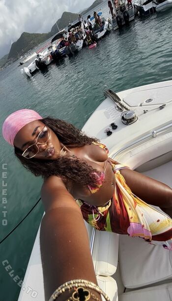 Full leaked Melaxgoddess private onlyfans photo