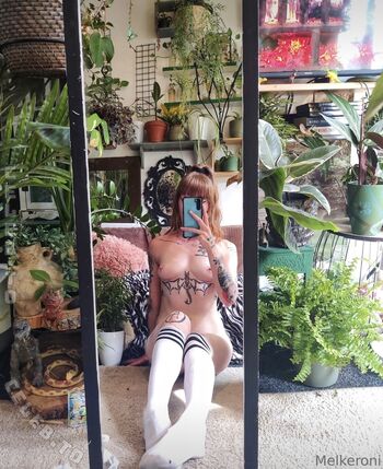 Full leaked Melkeroni private onlyfans photo