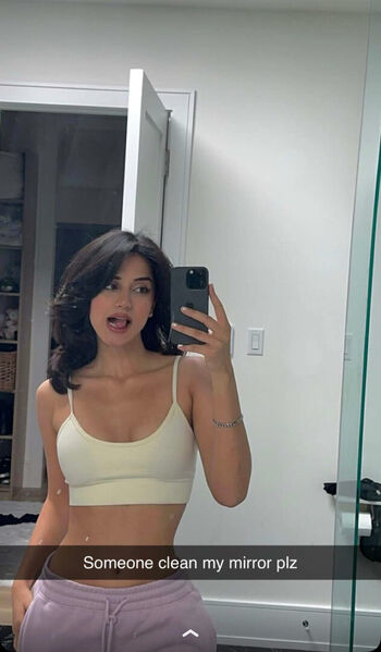 Full leaked Melody oz private onlyfans photo