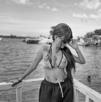 Full leaked Mi mocav private onlyfans photo