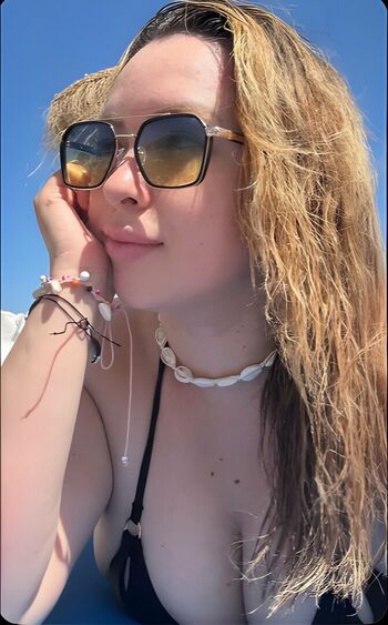 Miabellydancerofficial