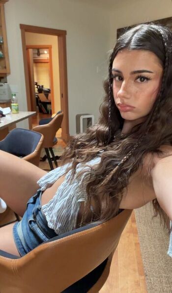 Mikayla Campinos