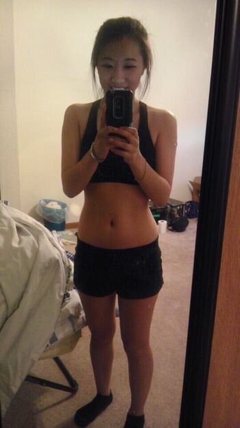 Full leaked Milf vlee private onlyfans photo