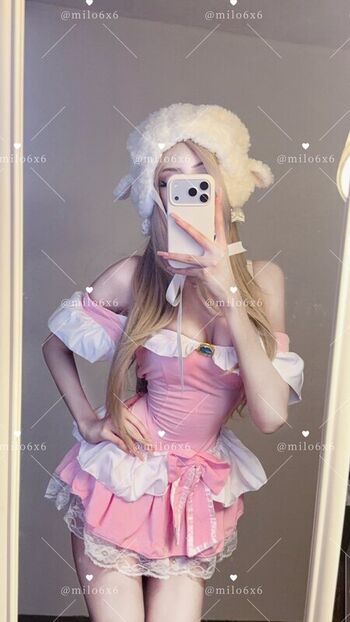 Full leaked Milox private onlyfans photo