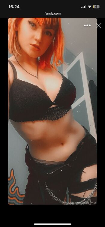Full leaked Mini mia private onlyfans photo
