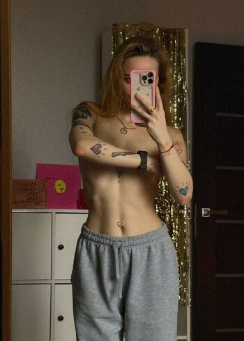 Full leaked Minilubov private onlyfans photo