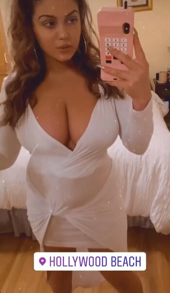 Full leaked Minnniebaby private onlyfans photo