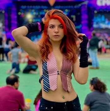 Full leaked Minynaranja private onlyfans photo