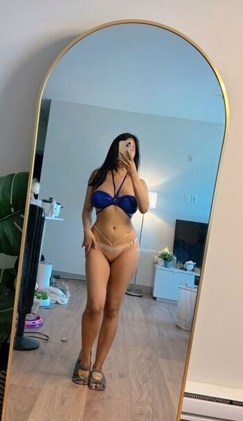 Full leaked Minzytea private onlyfans photo