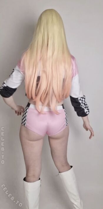 Full leaked Miranacosplay private onlyfans photo