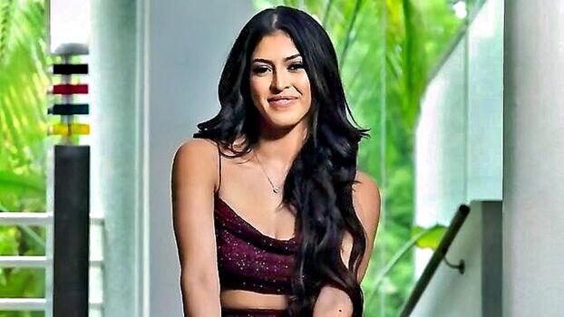 Full leaked Mirandaleon private onlyfans photo