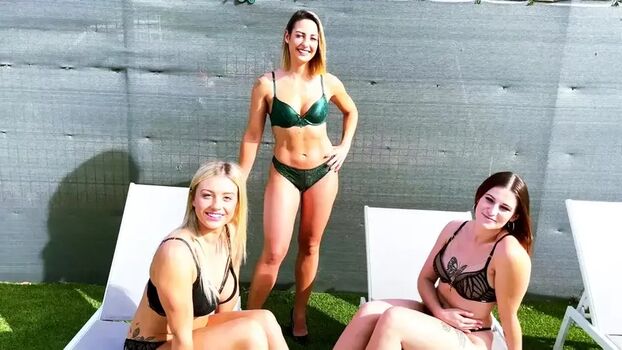 Full leaked Miss alice wild  page private onlyfans photo