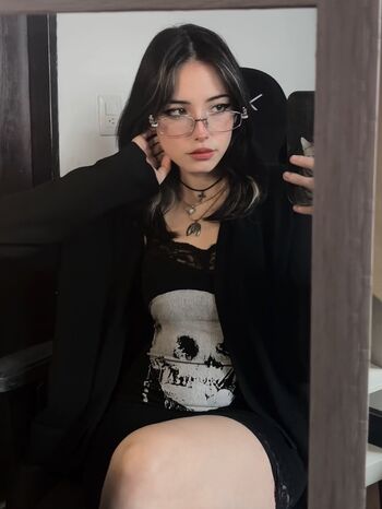 Full leaked Mocking jpg private onlyfans photo