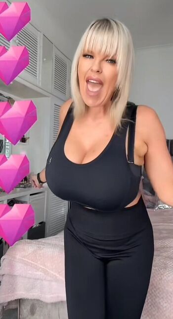 Full leaked Mollyjfoxx private onlyfans photo