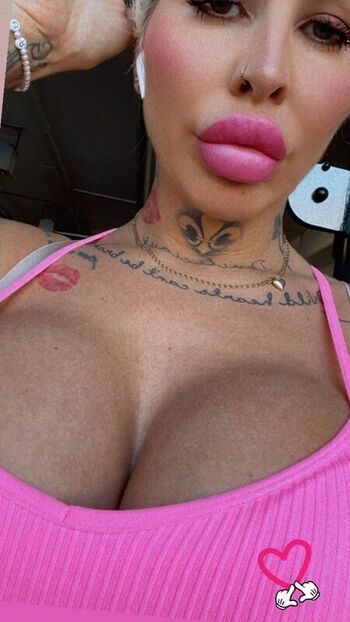 Full leaked Monamonique private onlyfans photo
