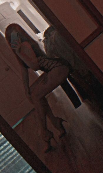 Full leaked Moonlitvivi private onlyfans photo