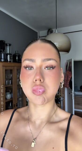 Full leaked Mthlara private onlyfans photo