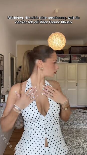 Full leaked Mthlara private onlyfans photo