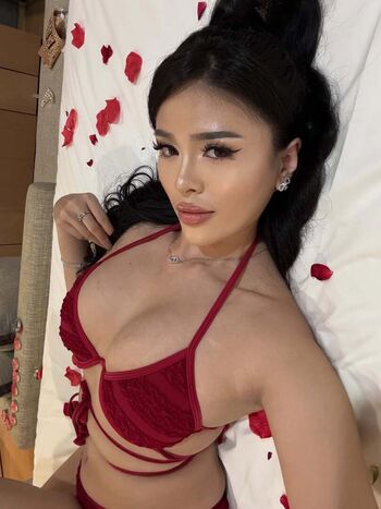 Full leaked Nanashiiiiee private onlyfans photo
