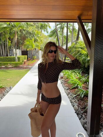 Full leaked Natasha oakley private onlyfans photo
