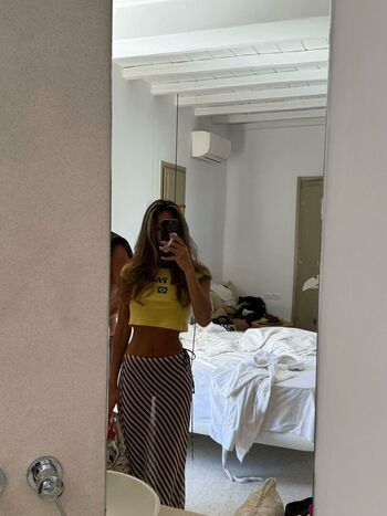 Full leaked Nathalie lok page private onlyfans photo