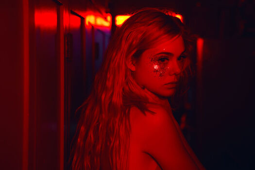 Neondemon_