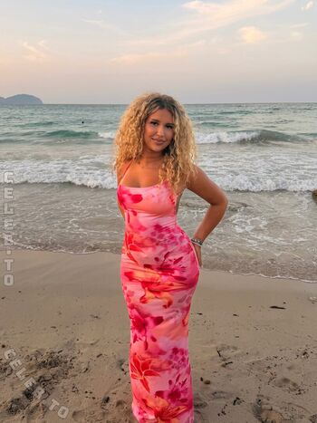 Full leaked Nevine ths private onlyfans photo