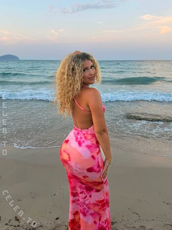 Full leaked Nevine ths private onlyfans photo