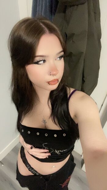 Full leaked Nikkieelovee private onlyfans photo
