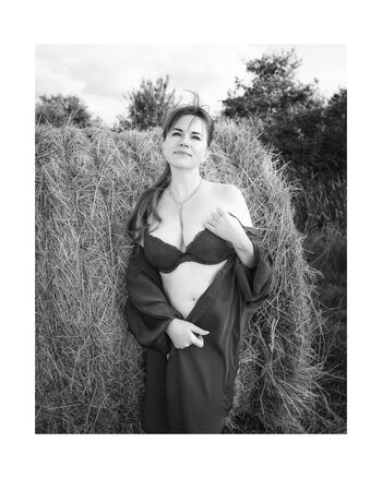 Full leaked Olenka che private onlyfans photo