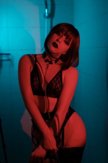 Full leaked Olyashaa private onlyfans photo
