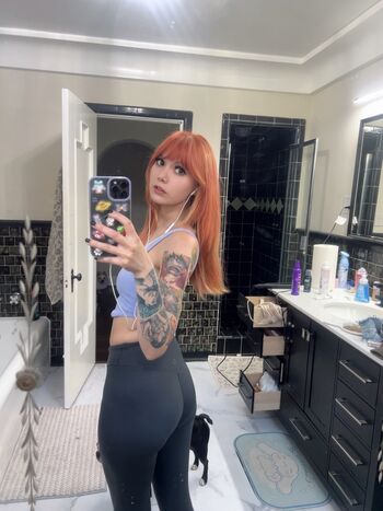 Full leaked Oxillery private onlyfans photo