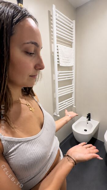 Full leaked Paula hfa private onlyfans photo