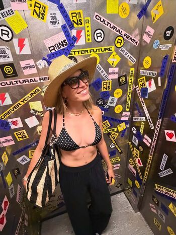 Full leaked Pauline sanzey private onlyfans photo