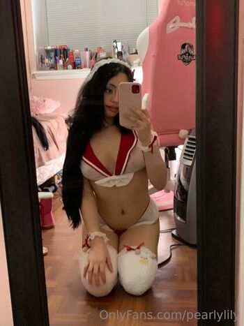 Full leaked Pearlylily private onlyfans photo