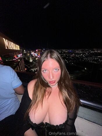 Full leaked Peatykittykiss private onlyfans photo