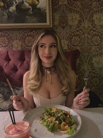 Full leaked Pelmentoschan private onlyfans photo