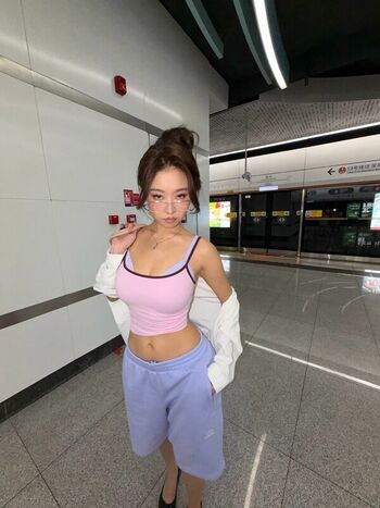 Full leaked Pepperanyi private onlyfans photo