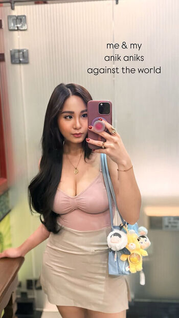 Full leaked Pfeona jose private onlyfans photo